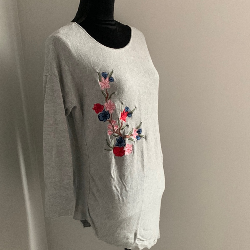 Floral Imprint sweater